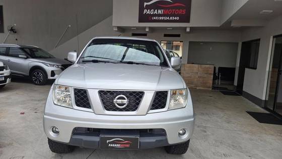 NISSAN FRONTIER 2.5 SE 4X2 CD TURBO ELETRONIC DIESEL 4P MANUAL NISSAN FRONTIER 2.5 SE 4X2 CD TURBO ELETRONIC DIESEL 4P MANUAL